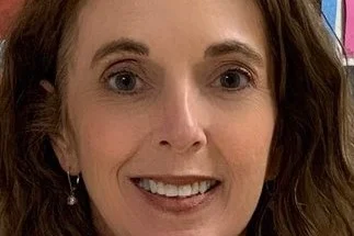 Murray art teacher receives national award from Artsonia