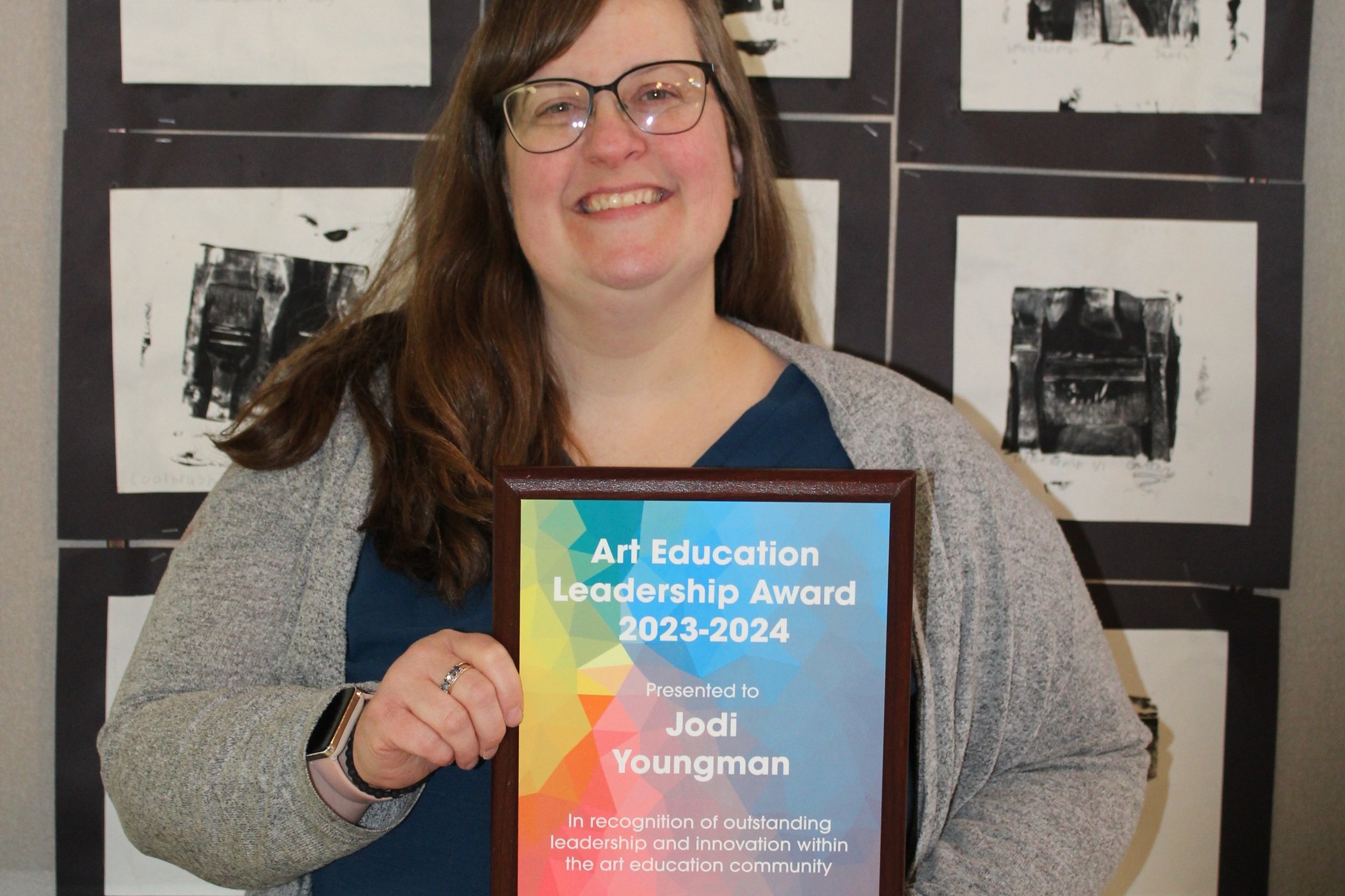 Hudson Prairie Elementary teacher receives award