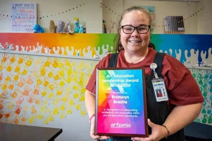 Bronwyn Brestle Is Recognized As A Leader In The Art Education Community By Artsonia