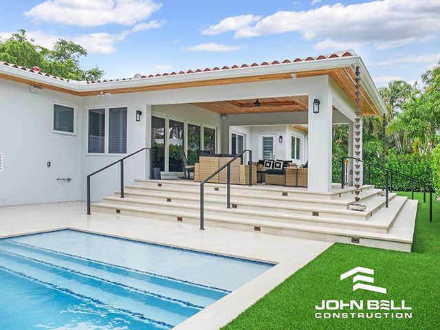 It&rsquo;s a beautiful day to sit back and relax by the pool! #coralgables #johnbellconstruction #southmiami #miami #miamidadecounty #pool #artificialturf #terrace #cgi