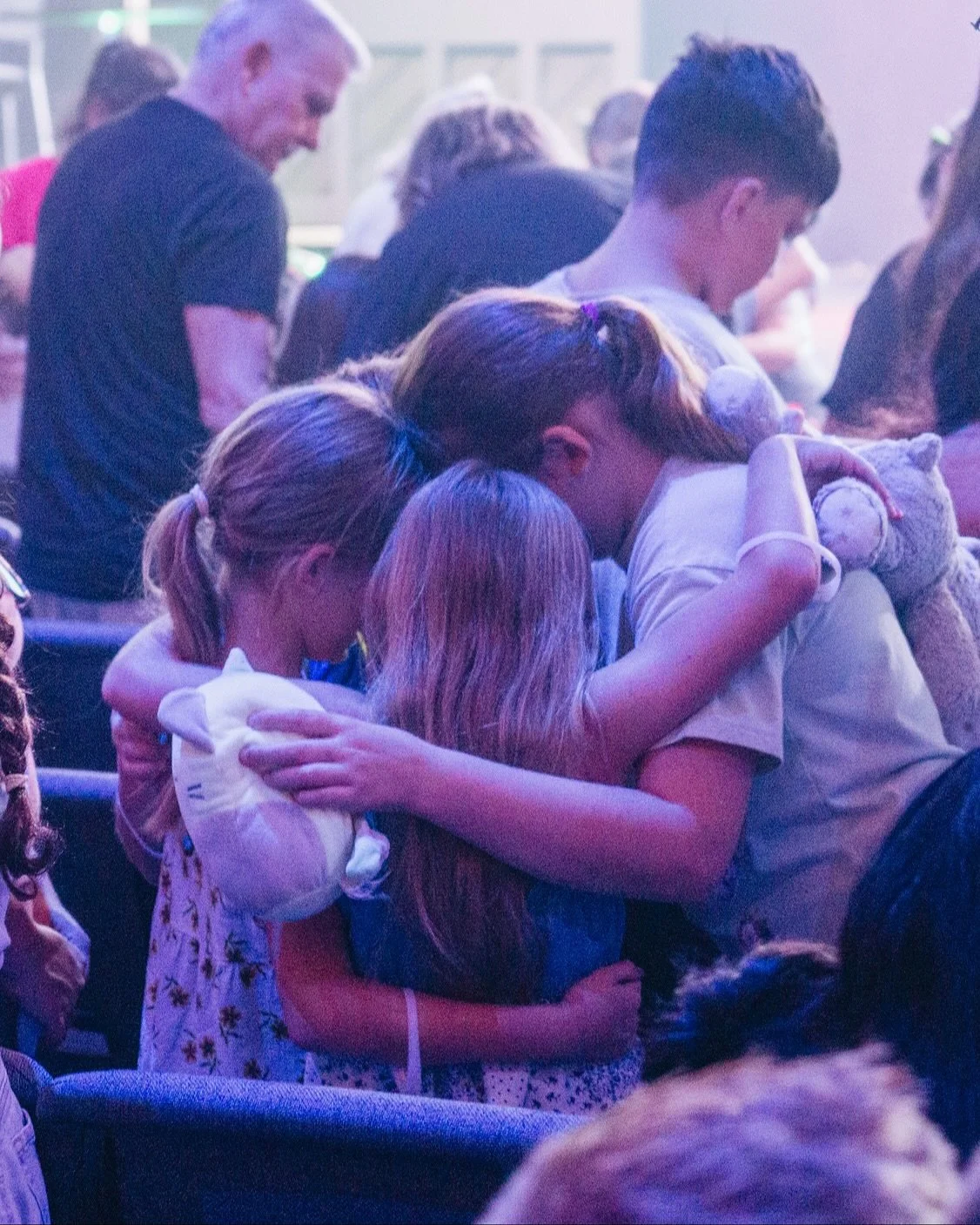 Tonight at KidStuf, we learned about PRAYER! 🙏 We can talk to God ANYTIME, ANYWHERE, and about ANYTHING. 

We hope KidStuf helps your family begin to pray together and grow closer to Jesus together.

@nckids #KidsForVisalia #NeighborhoodKids #KidStu