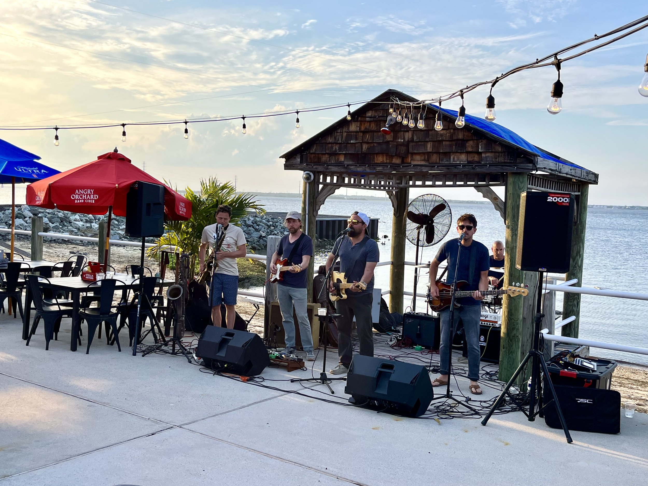 w/ Atley Moon @ Tuckahoe Inn