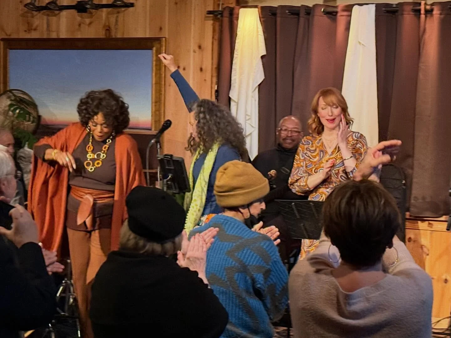 Some highlights from last Sundays show at @stansperlak sculpture gardens! We had a blast!  Thanks again to all who made it! 
Great photos and video by my amazing wife @sarpenny 
#livejazz #jazzvenue #sperlaksculpturegardens #southjerseyjazz