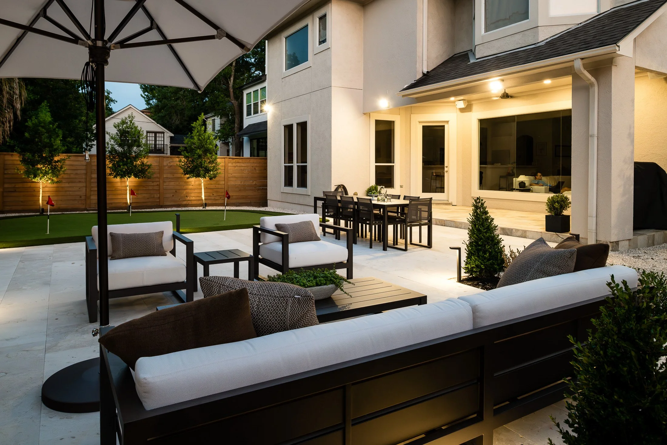 houston-outdoor-entertaining-patio-seating.jpg.jpg