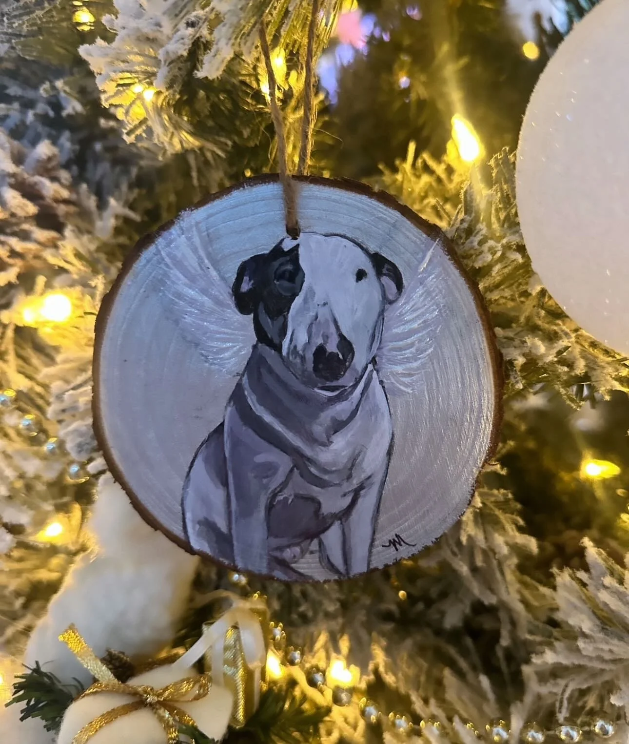 July is a perfect month to start thinking of ordering a cute Christmas 🎄 ornament, either for yourself or as a gift 🎁for a friend or family member! Or also a pet portrait! Beat the Christmas rush! 🙌🏽 #christmasinjuly #christmasgifts #christmas #p
