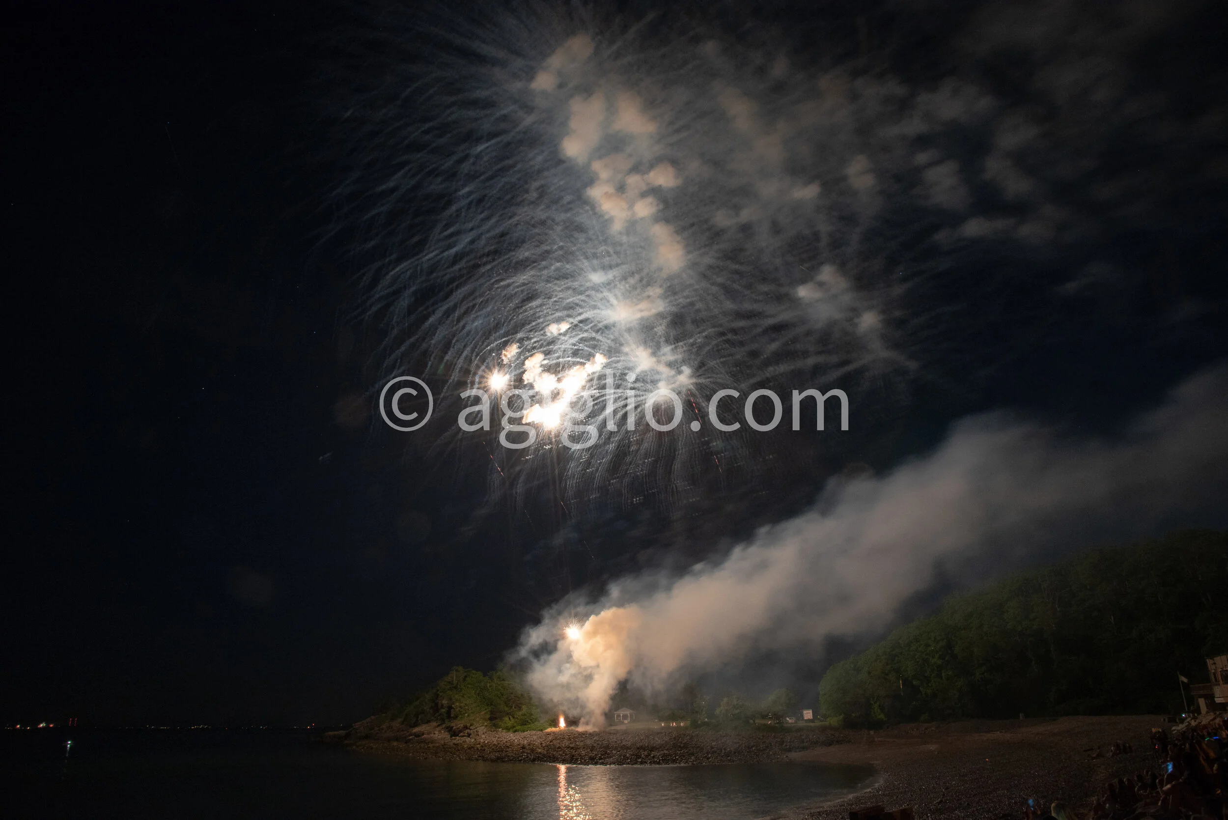 Nahant Fireworks 2018-05.jpg