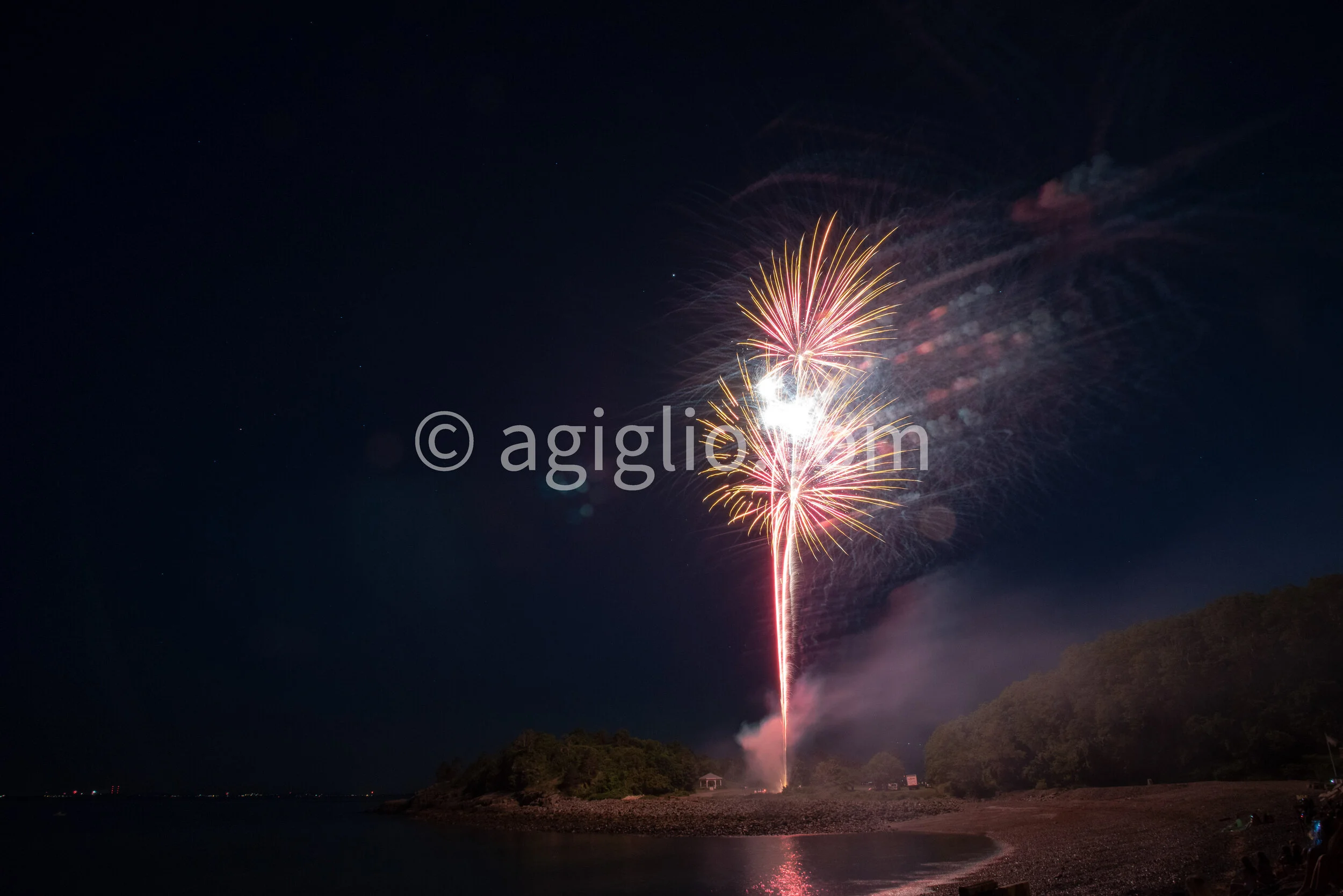 Nahant Fireworks 2018-12.jpg