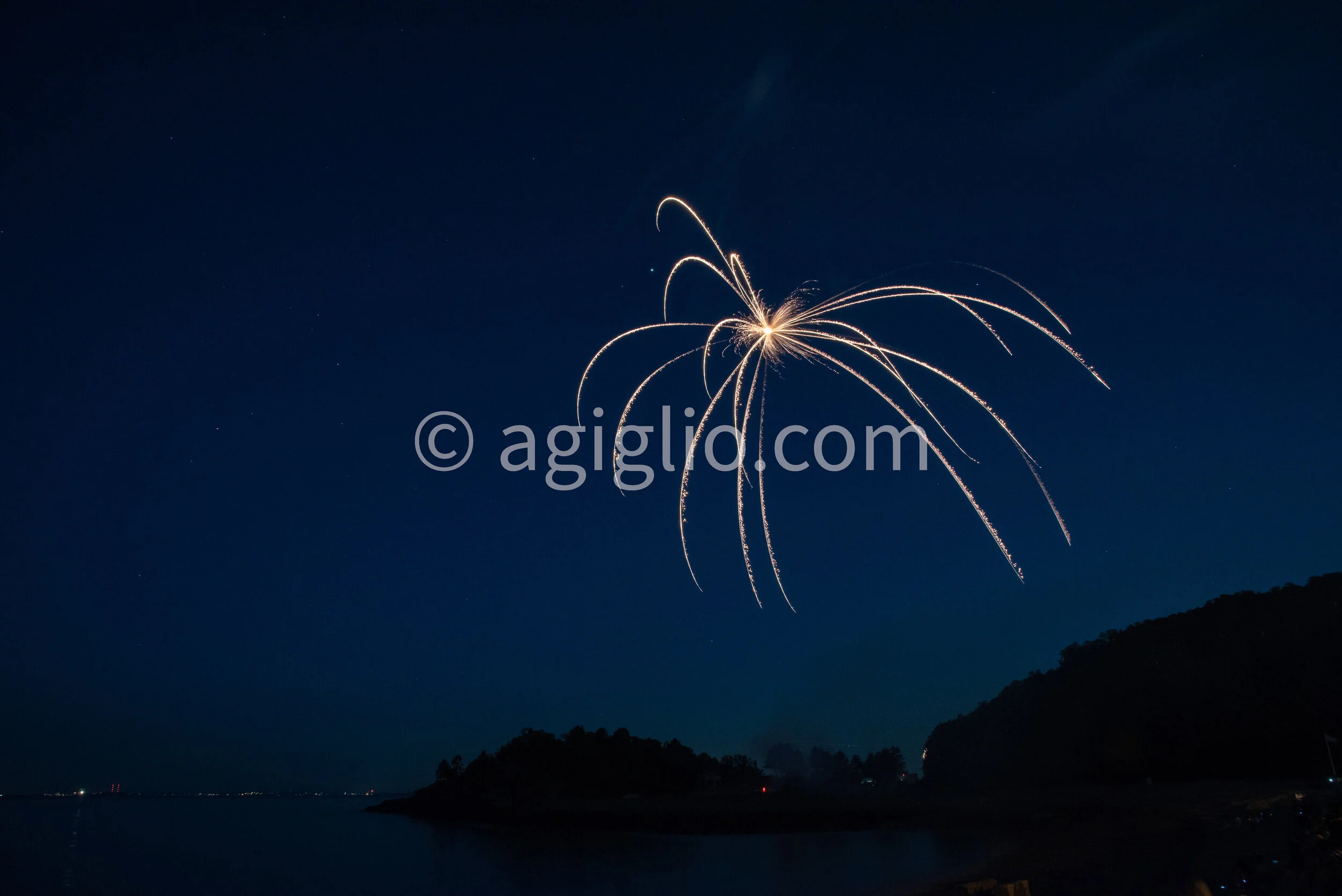 Nahant Fireworks 2018-21.jpg