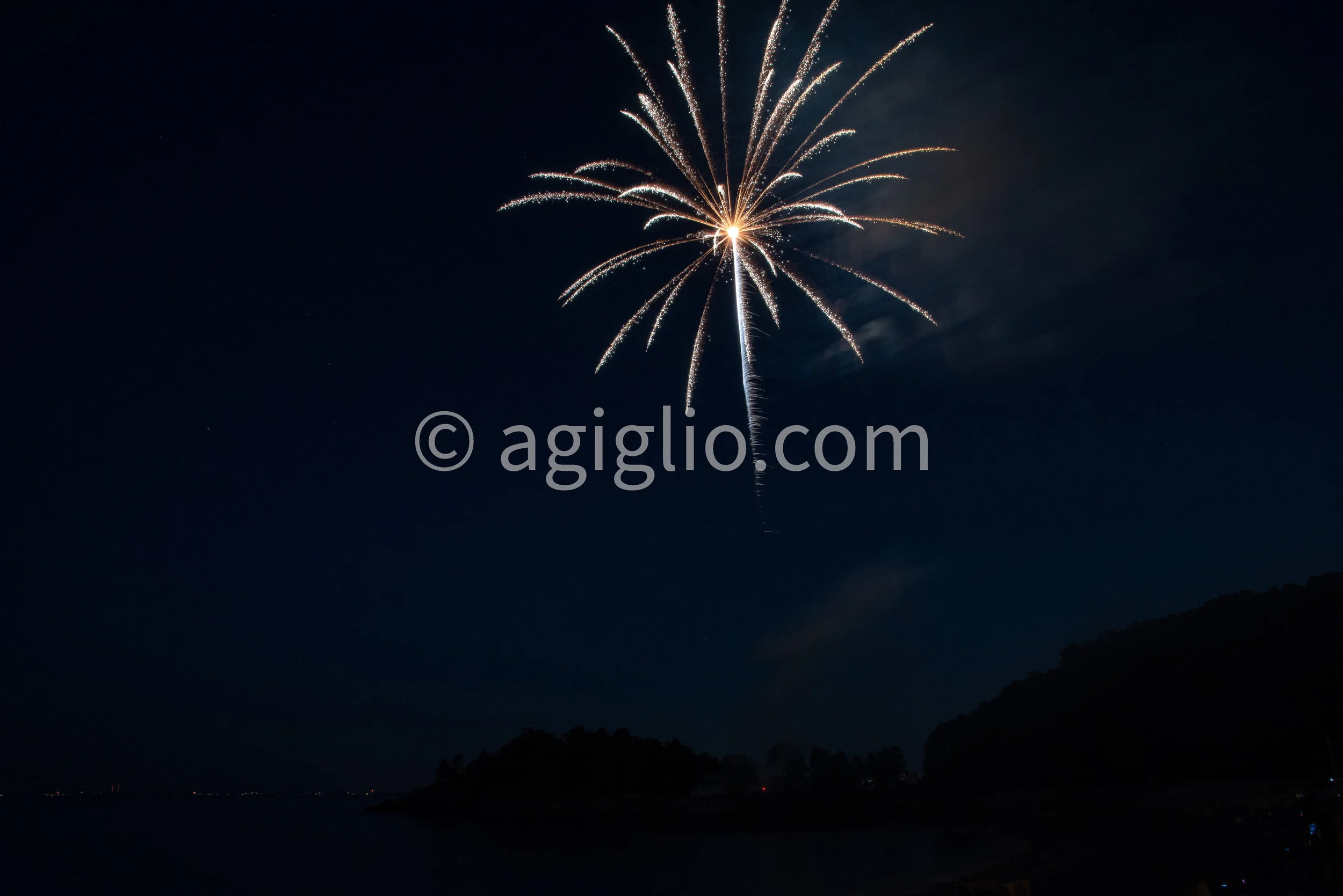 Nahant Fireworks 2018-29.jpg