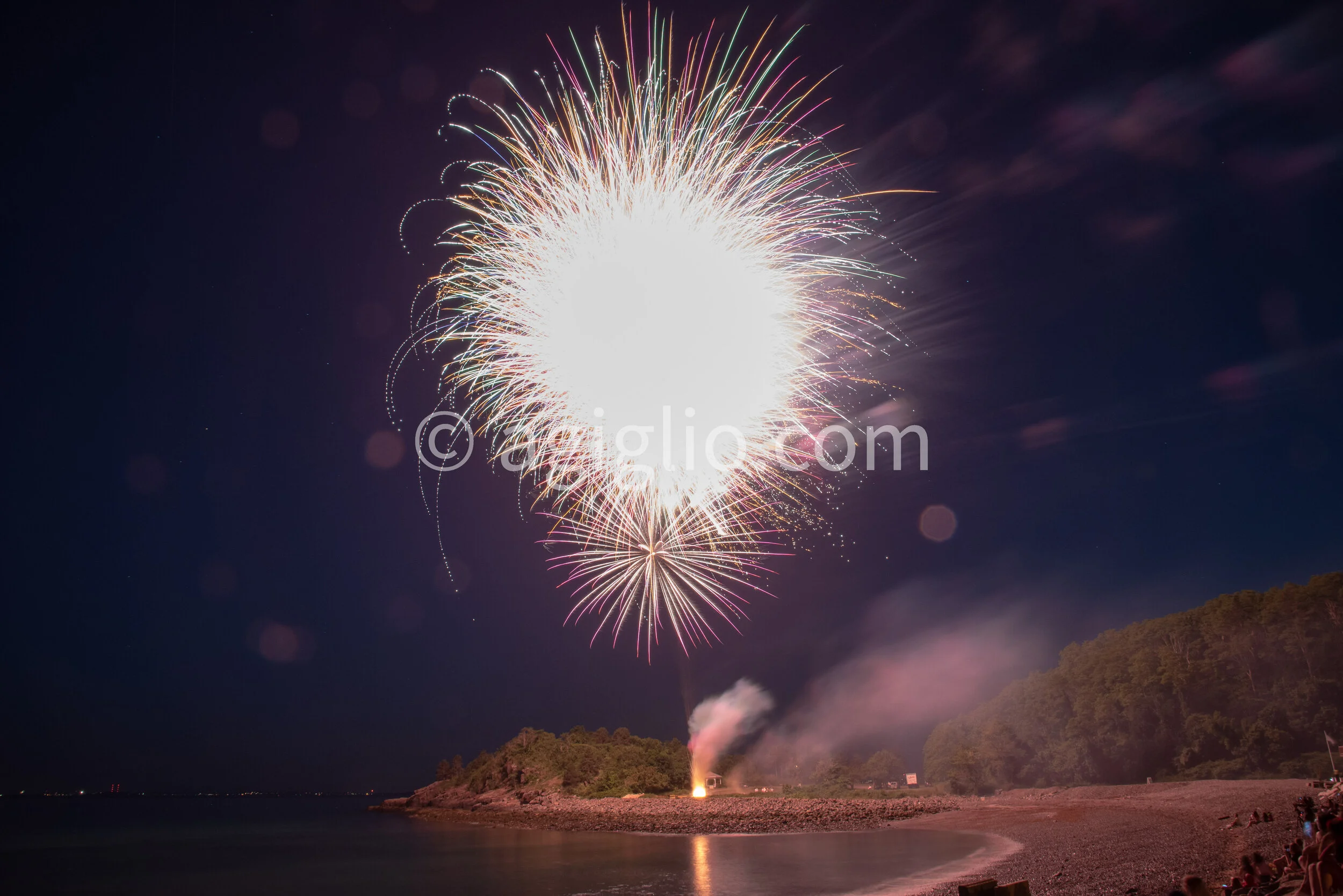 Nahant Fireworks 2018-30.jpg