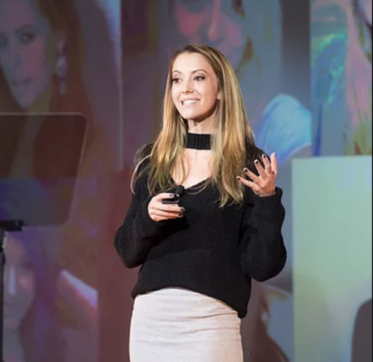 Taryn Southern - Streamy Nominee for VR Series.jpg