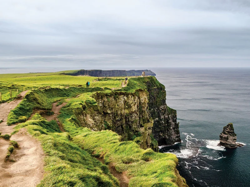 Cliffs_of_Moher.jpg