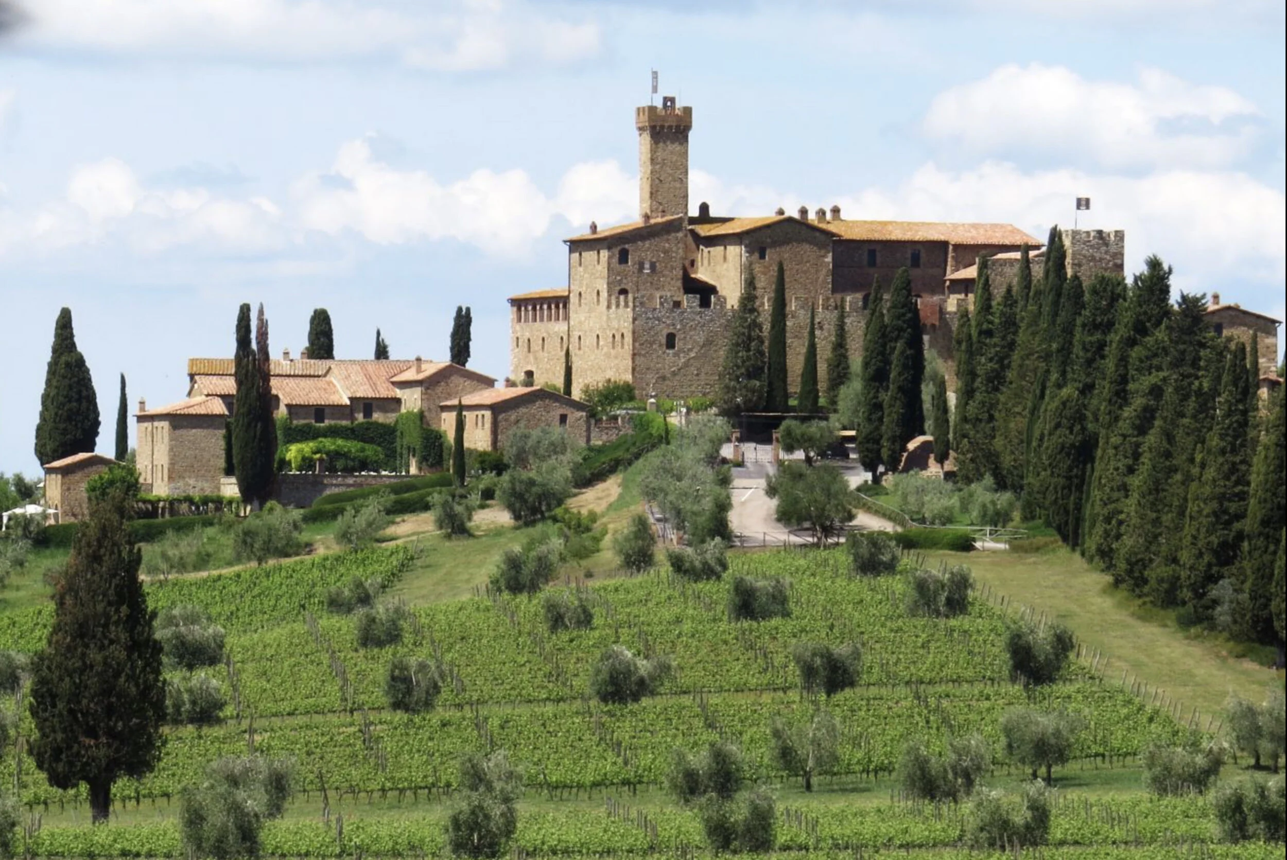 Castello Banfi.jpg