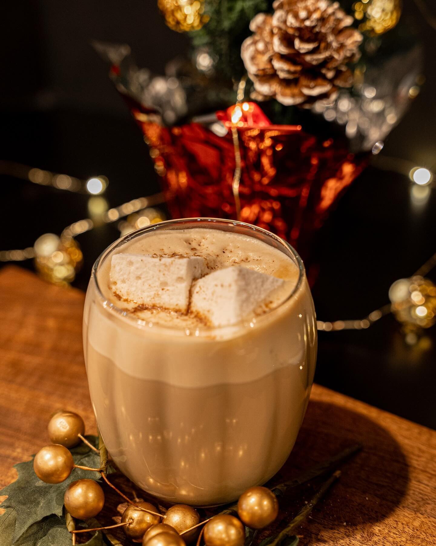 ButteryScotch Rum latte anyone?

Holiday cheer floats in this glass!  We add i. an even amount of infused ButterScotch and Rum paired with a vanilla marshmallow as an option from our friends over at @xo.marshmallow.  Finished with a dash of nutmeg to