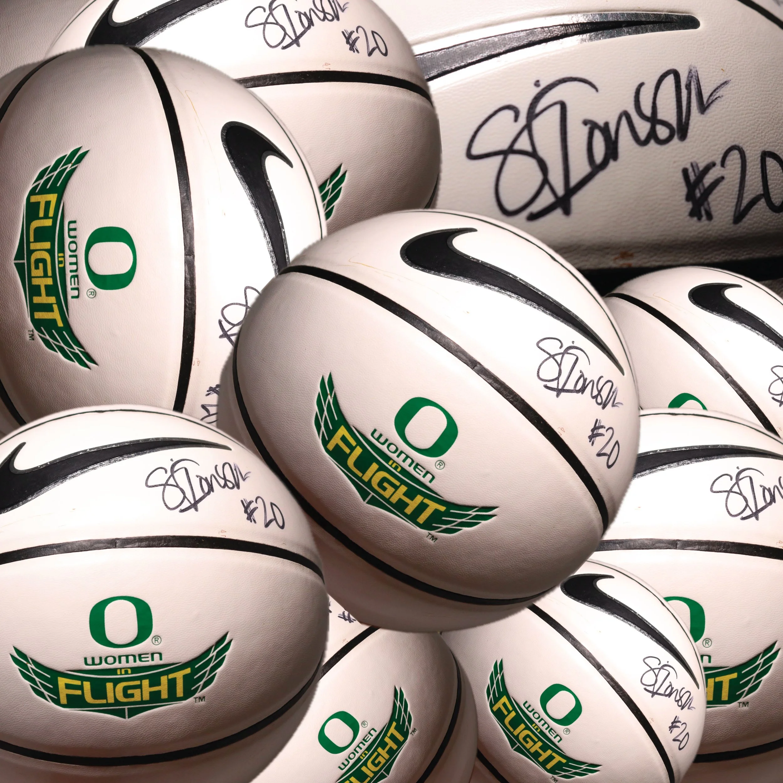 Sabrina Ionescu Signature Kicks 直筆サイン（Sabrina Ionescu 