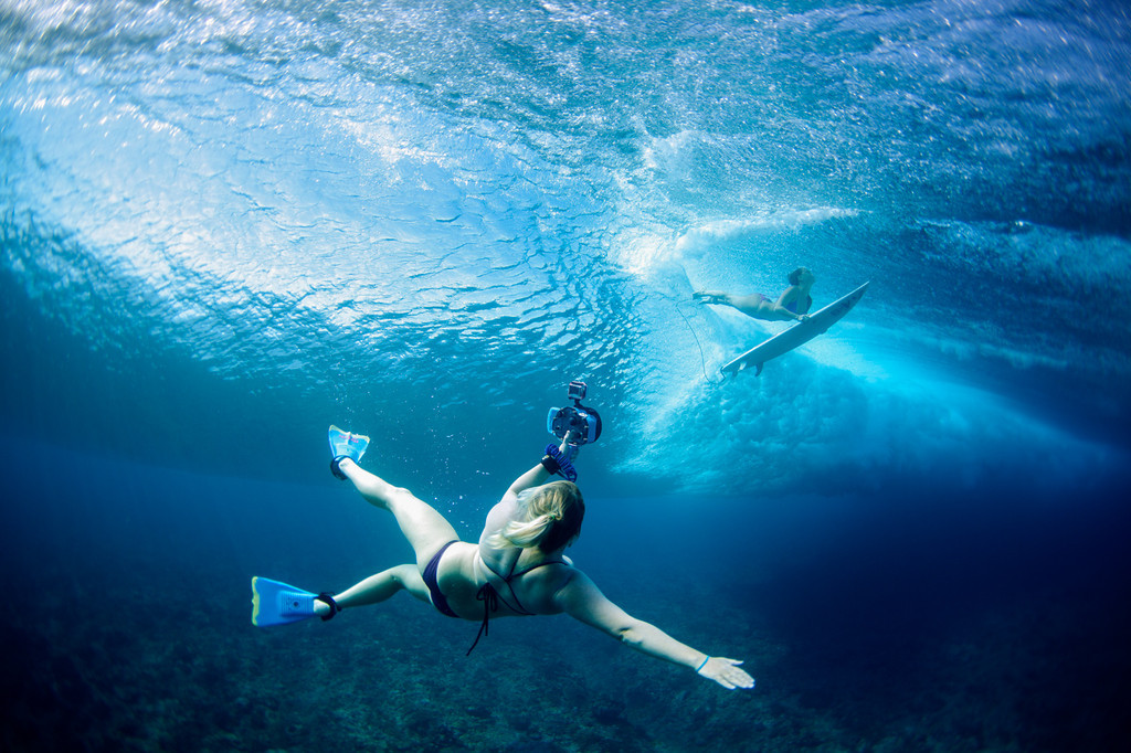 underwater_surf_photographer_sarah_lee.jpg