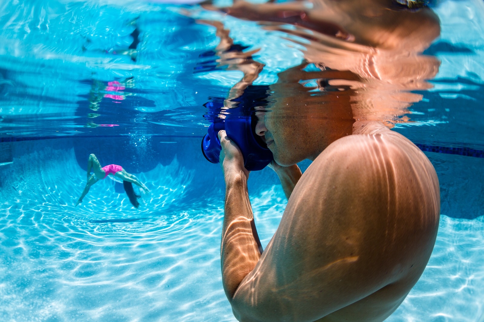 Taking photos in a pool is one of the easiest way to get started in Underwater Photography.