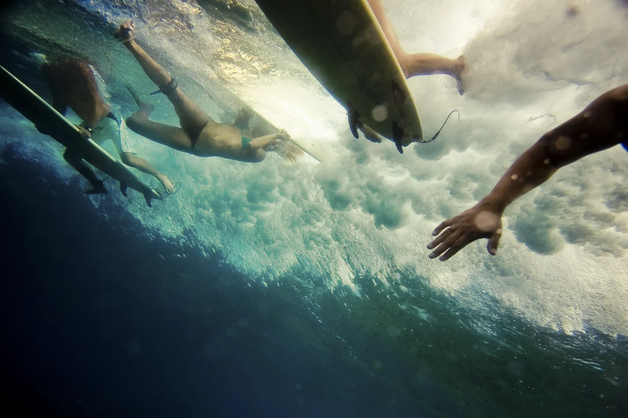 001_SarahLeePhoto_Woman_Surf_Photographer_566.jpg