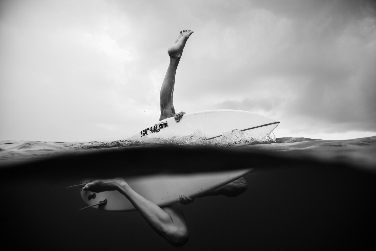 surf_wipeout_underwater.jpg