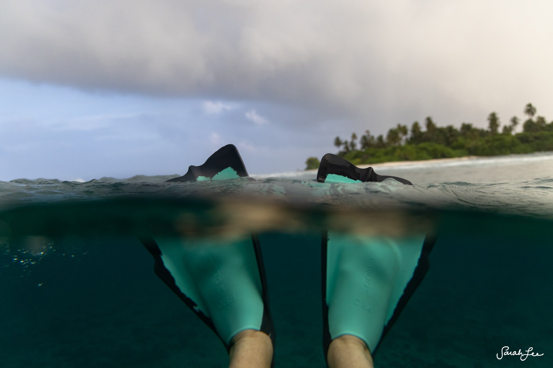 Dafin green and black bodysurfing fins