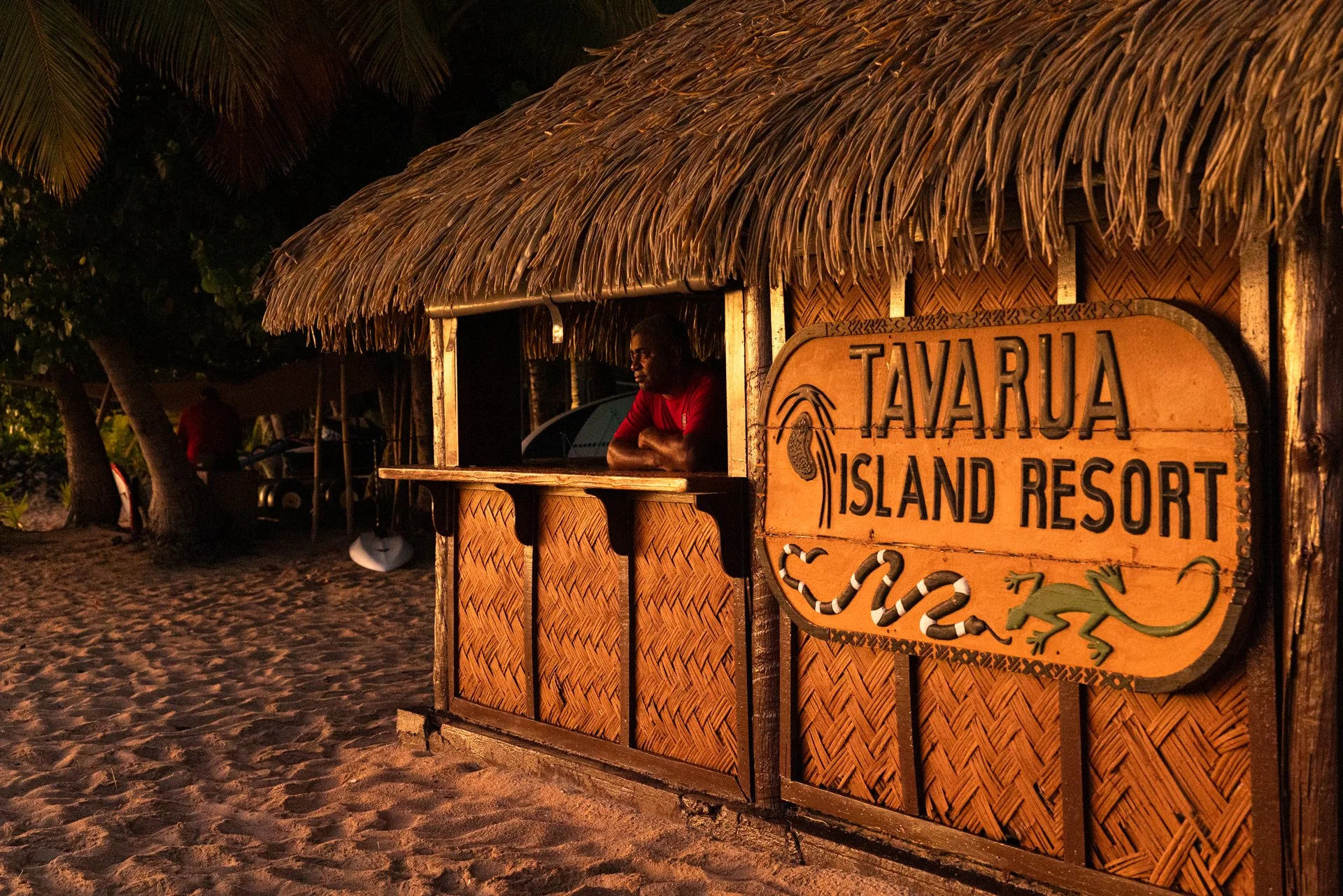  Dawn light at Tavarua Island Resort 