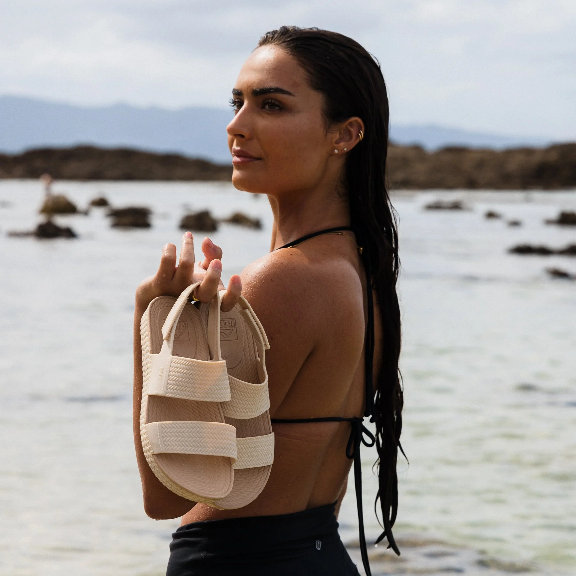 REEF_Water-Friendly_Sandals_Shoe_Photoshoot_Oahu_Sarah-Lee-Photo_017.jpg
