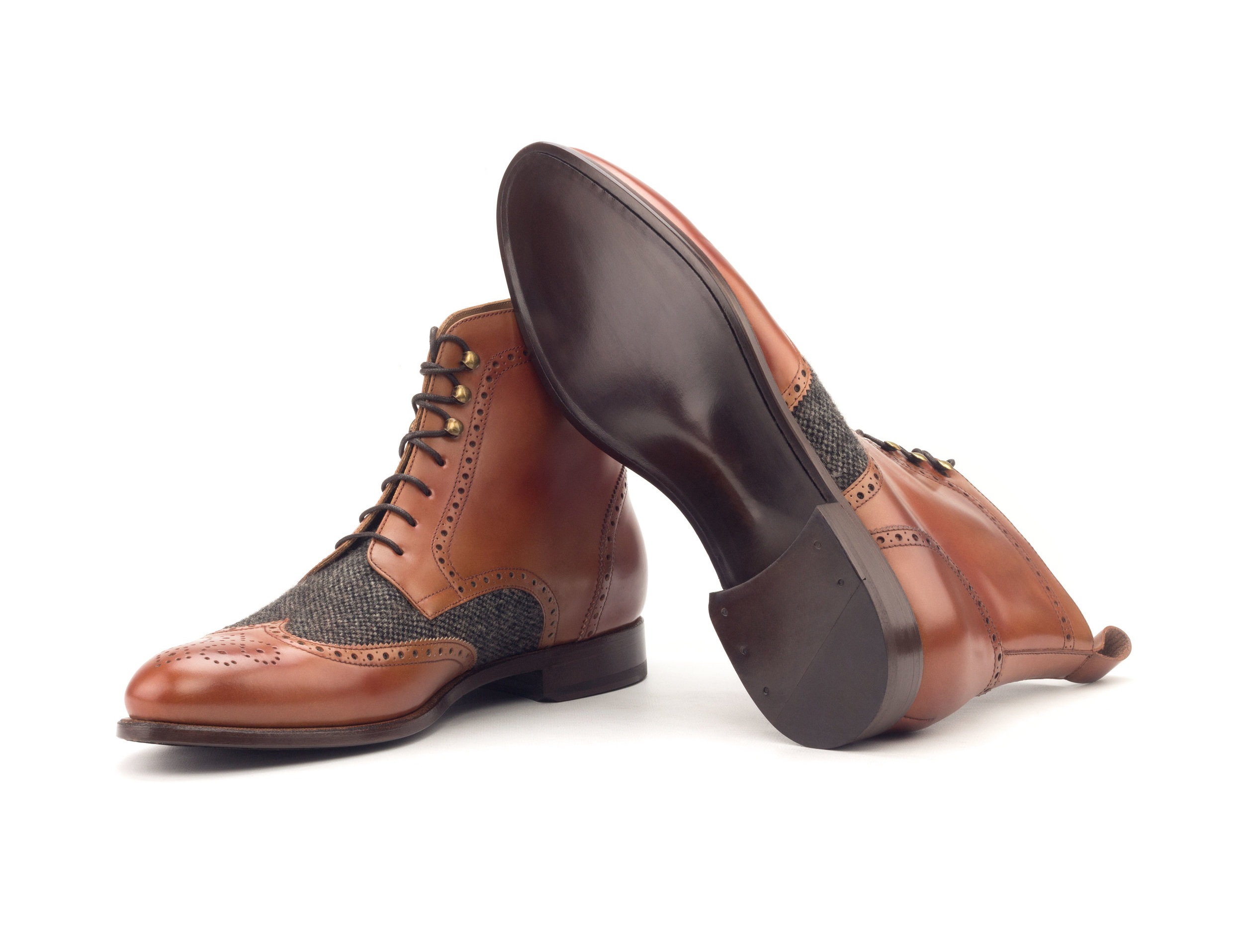 Military+Brogue+-+Polished+Calf+Cognac-Nailhead+Black-Ang9.jpg