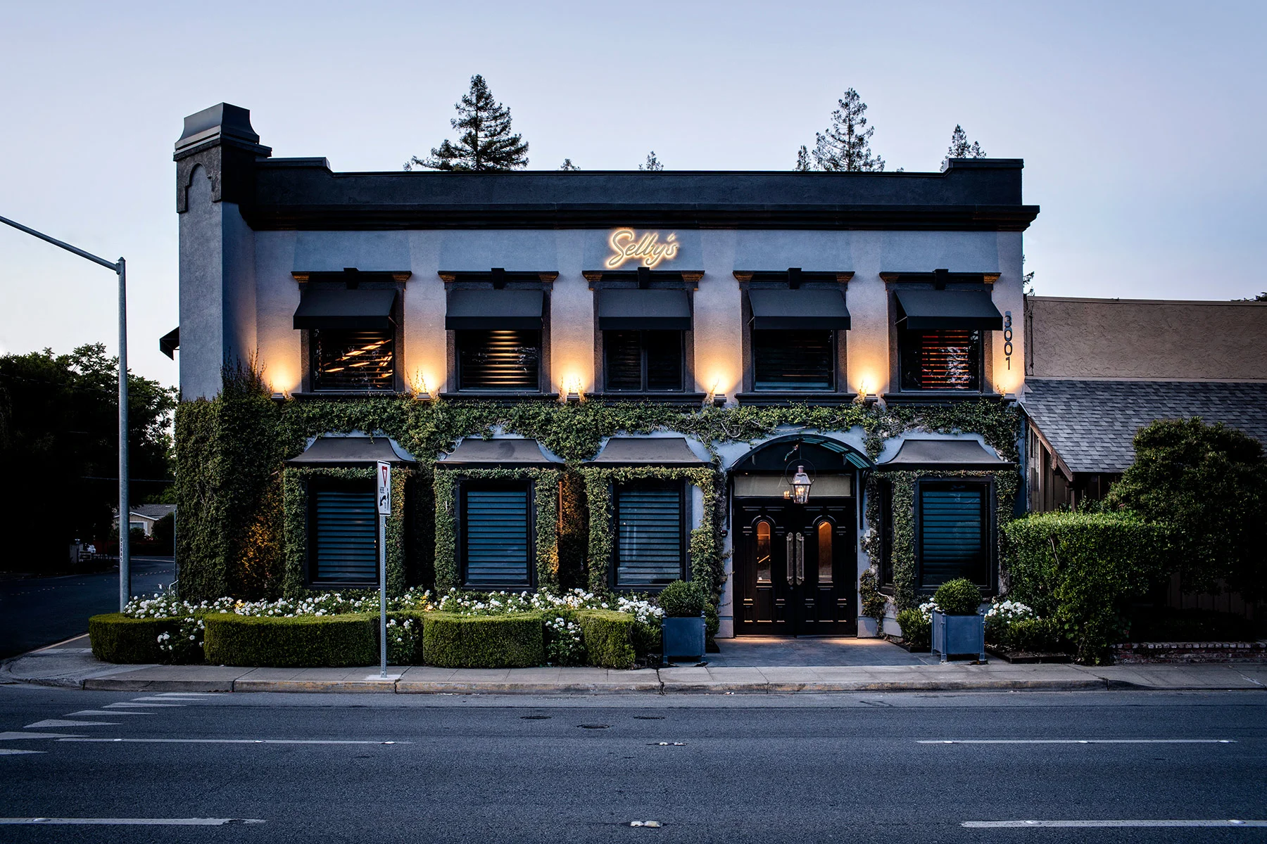 Exterior_02_RET.jpg