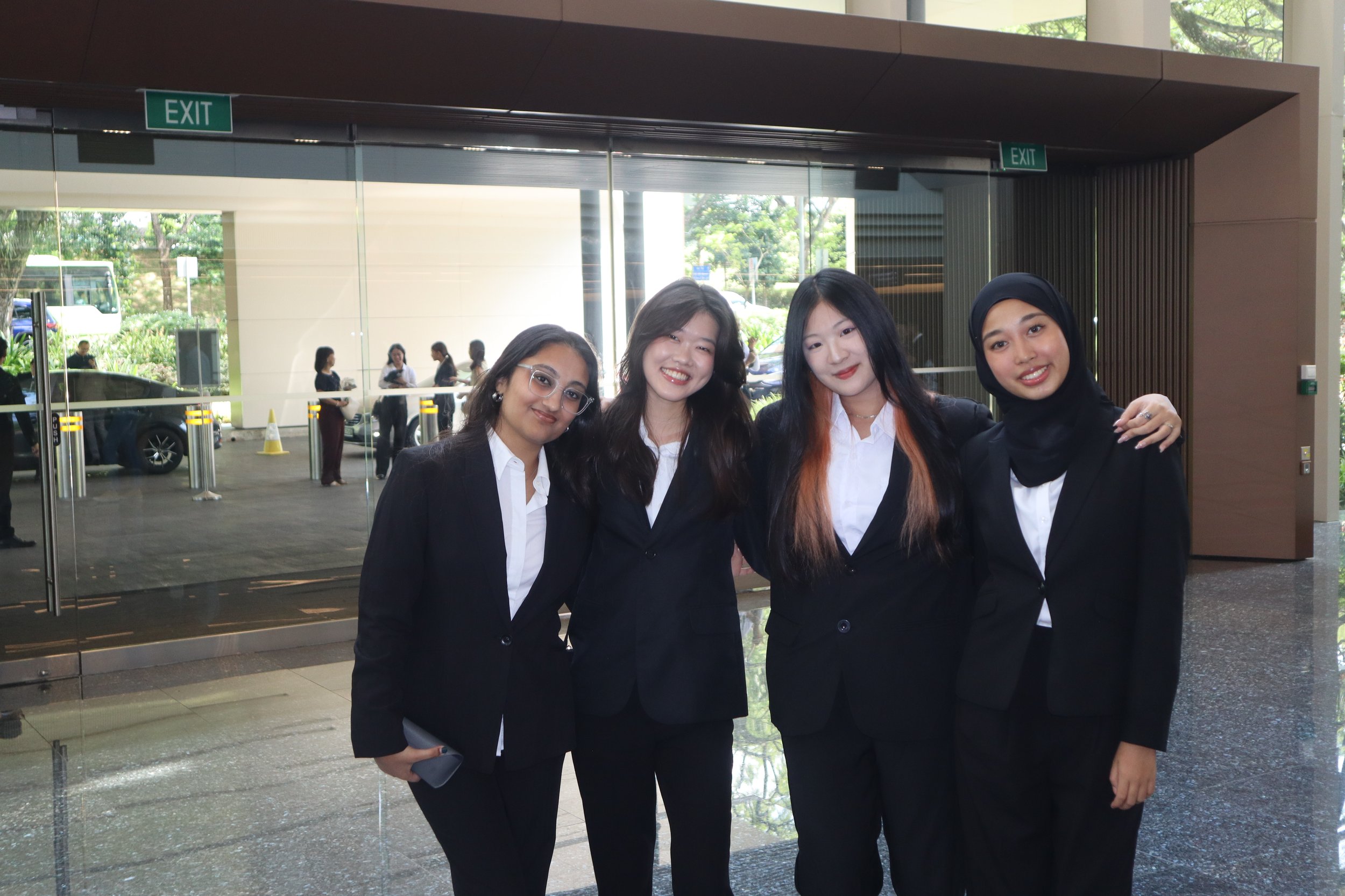 Freshmen posing for a picture after the Ceremony