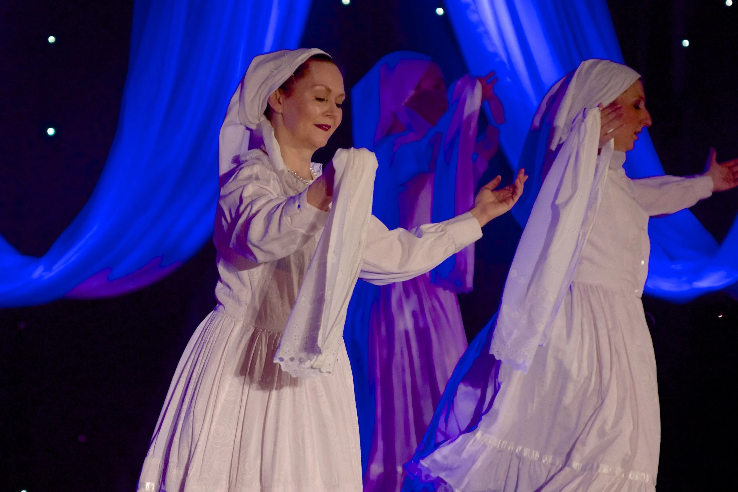 Vinok's Christmas Around the World