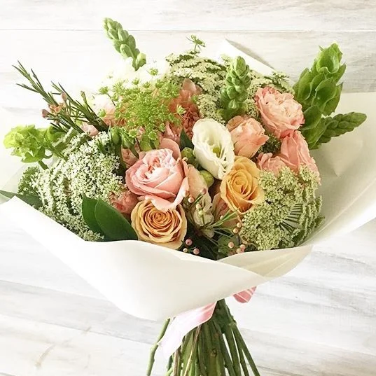 Medium garden style bunch with pastel colours