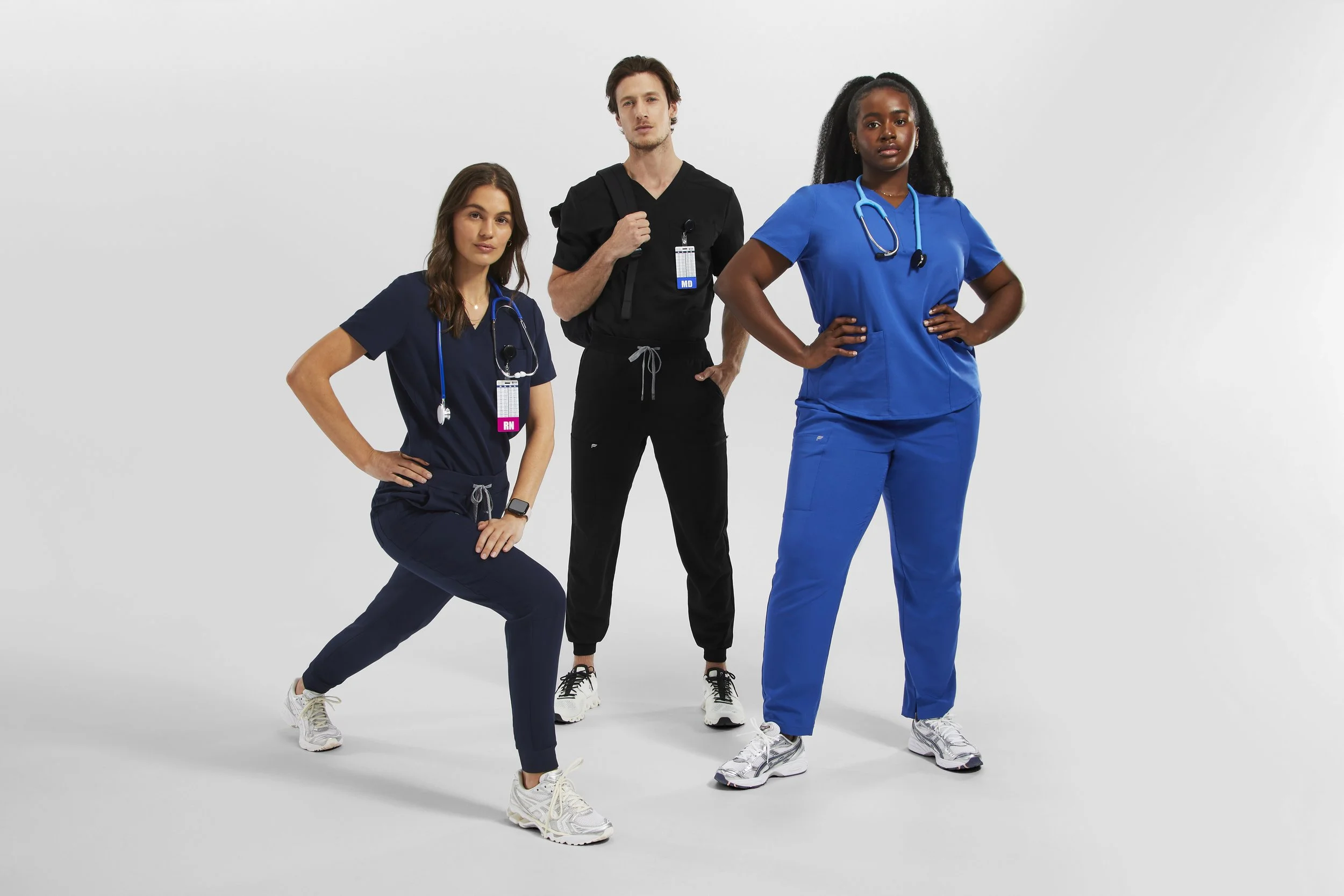 SHOT_06_DUAL GENDER_GROUP SHOT_CORE_1900.jpg