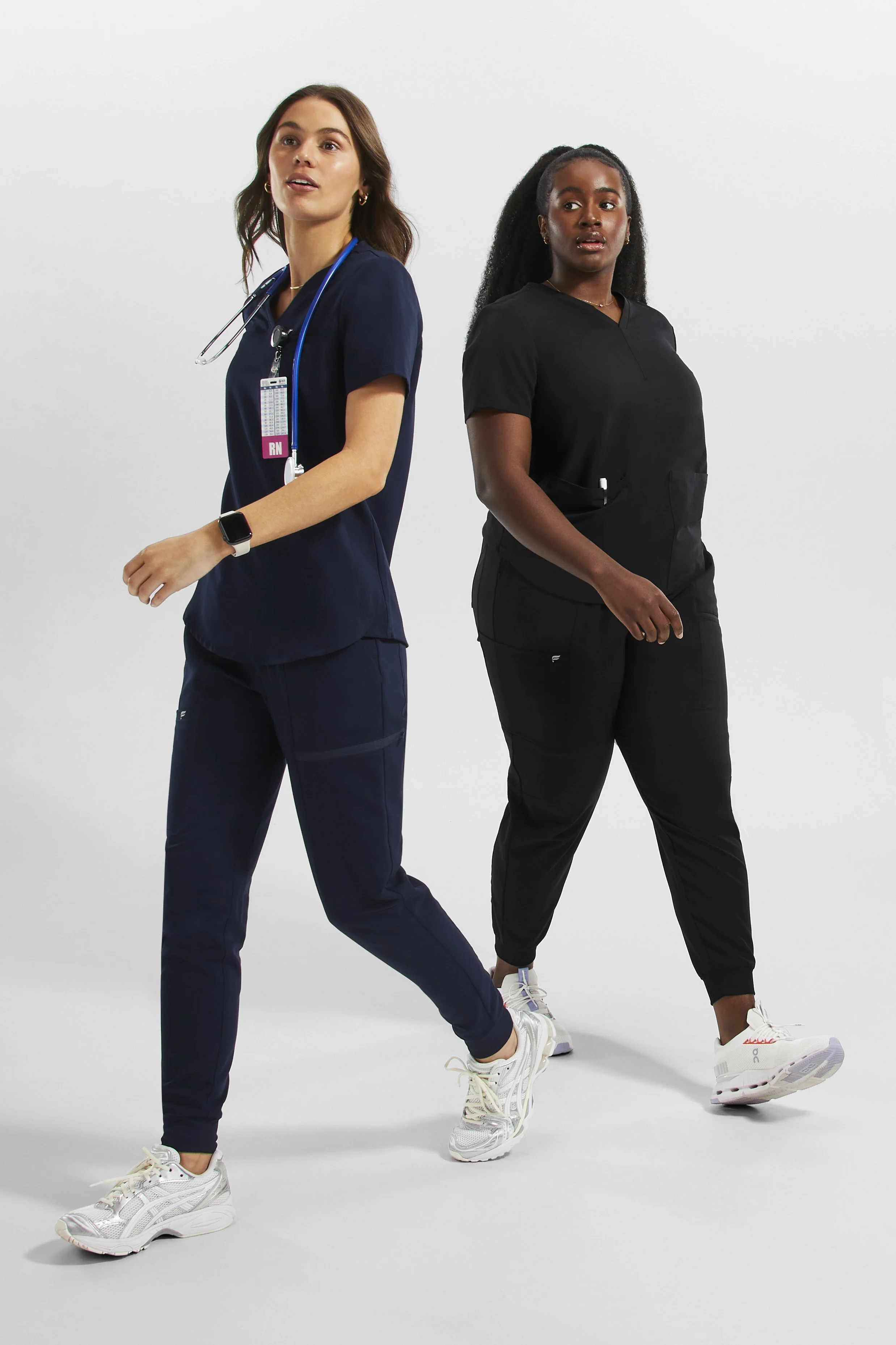 SHOT_07_WOMEN_GROUP SHOT_CORE_2053.jpg