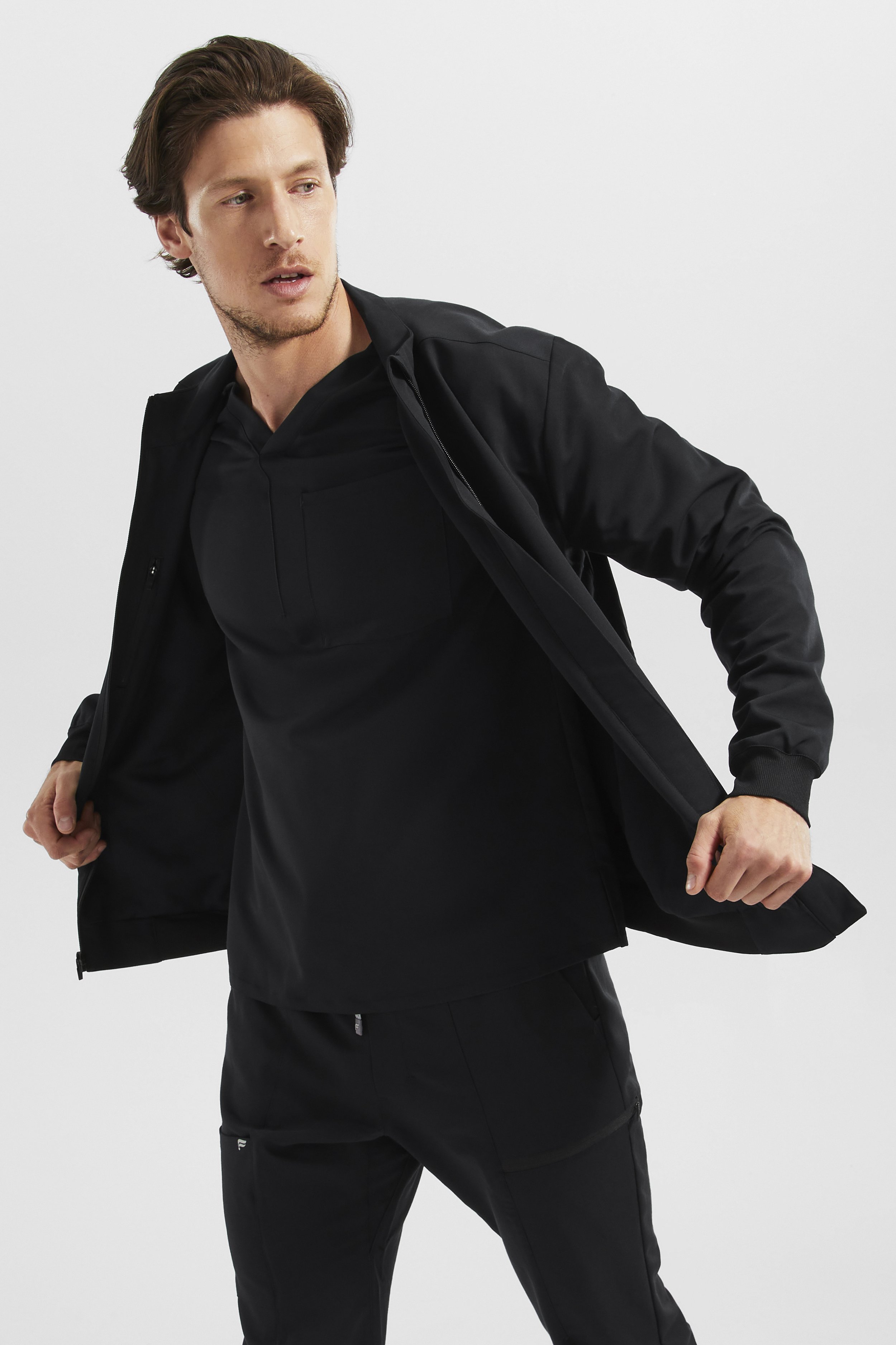 SHOT_09_DUAL GENDER_JACKETS_CORE_2720.jpg