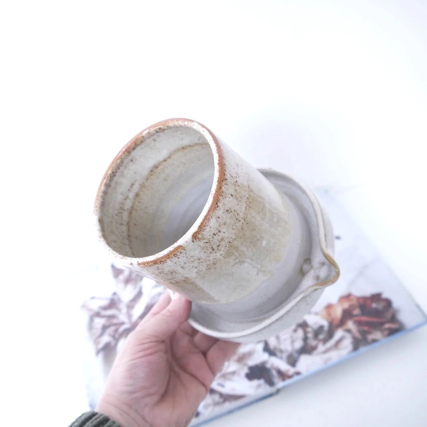 CD-EARTH-WHITE-5.jpg