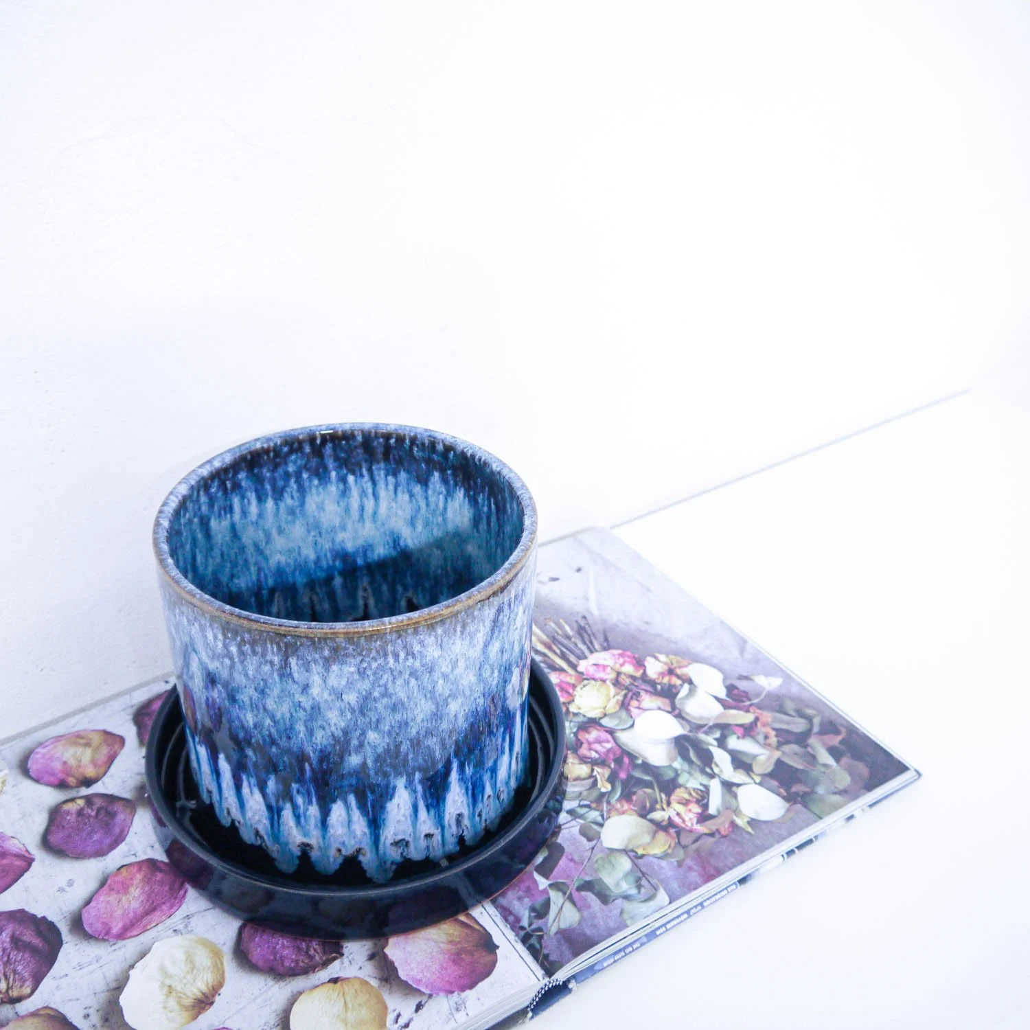 LGE-PLANTER-MID-VOL-10.jpg
