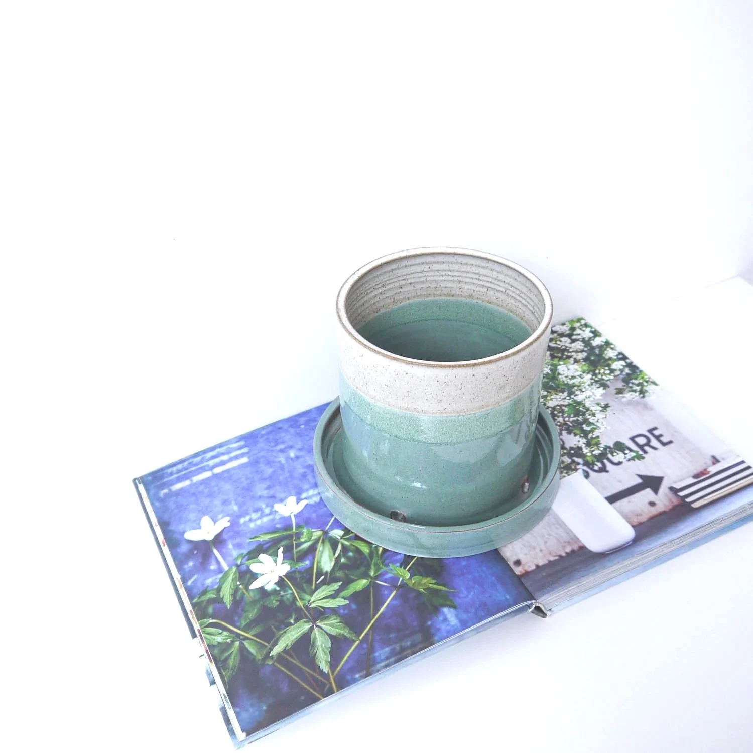 PLANTER-LRGE-GG-STRAIGHT-5.jpg