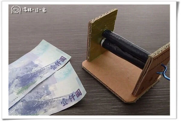 白紙怎麼變鈔票？跟著滾妹一起做印鈔機魔術