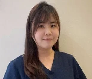 兒童物理治療師 鄧琪蓉 (泡泡老師)