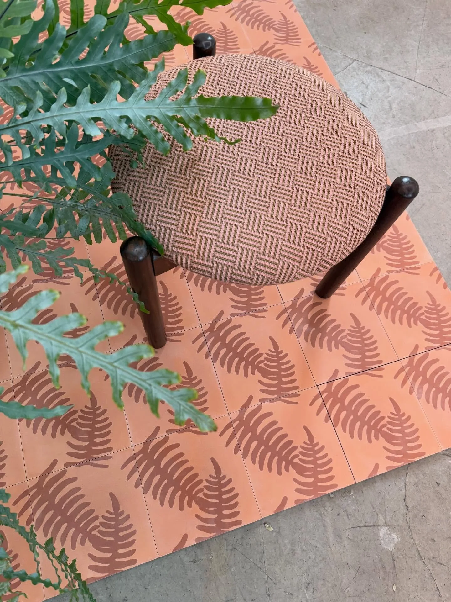 We upholstered the vintage stool with the new Plesner Patterns fabric Uni braided. Woven at @innvik_as in Norway 🇳🇴