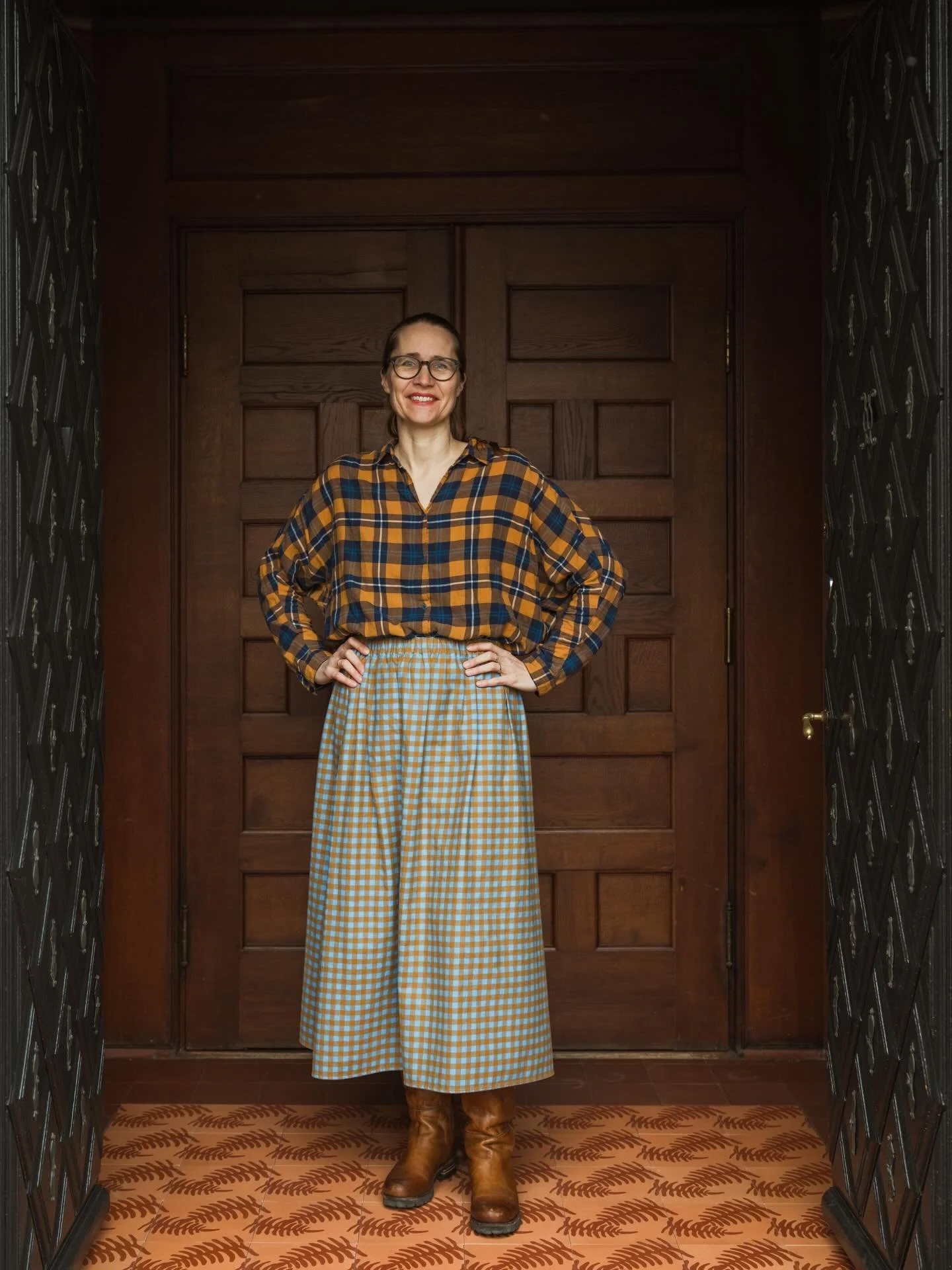 Velkommen 🥳 Thursday 12.feb we will launch the new collection of sement tiles, a collaboration between Plesner Patterns and @farfarfliser 
The exhibition of the tiles is curated by @kaba.universe 
including unique sourced vintage furniture in @plesn