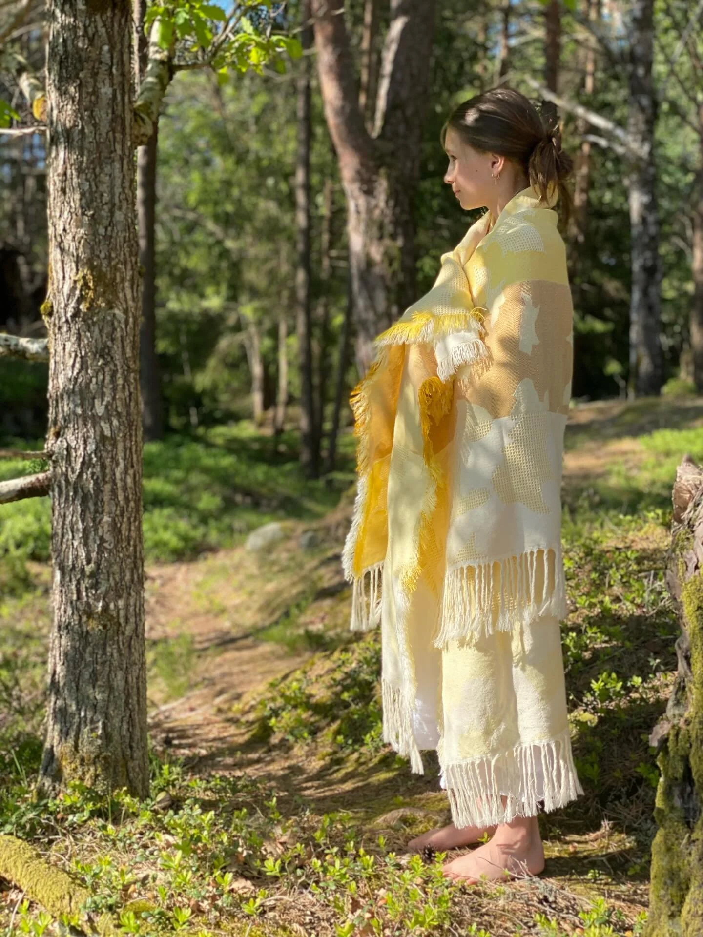 Spring in the air 🐣💛
The Heritage throw got the Red Dot Award 🍒 for its: &laquo;tradition and modernity converge to create a contemporary, tactile and visually appealing home accessory&raquo;
It&rsquo;s a light and soft wool throw perfect for chil