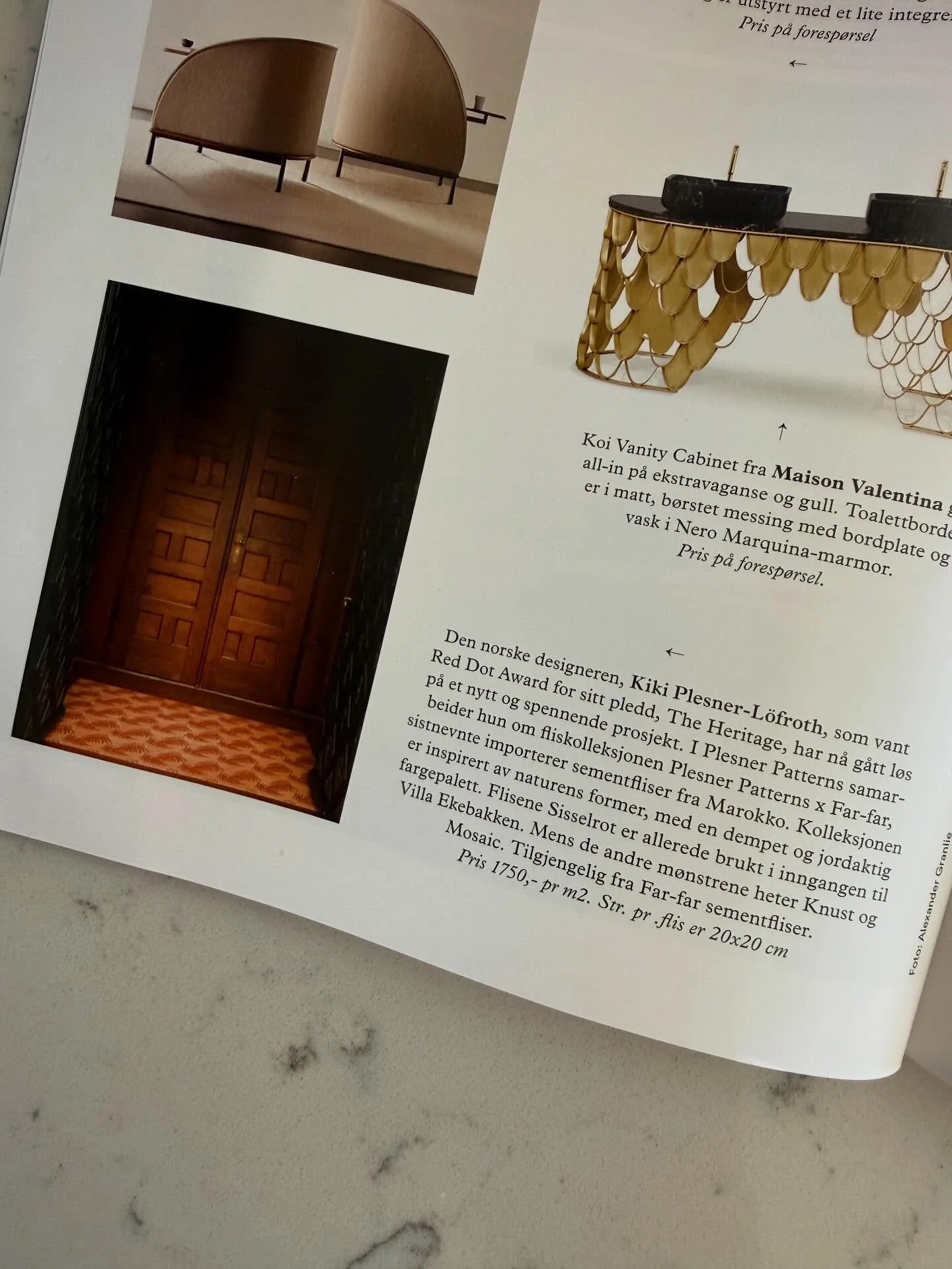 The new tiles in the latest issue of Luxury Aficionados 💫The photo is from the entrance of @villaekebakken 

The tiles are avaliable at @farfarfliser 🌿