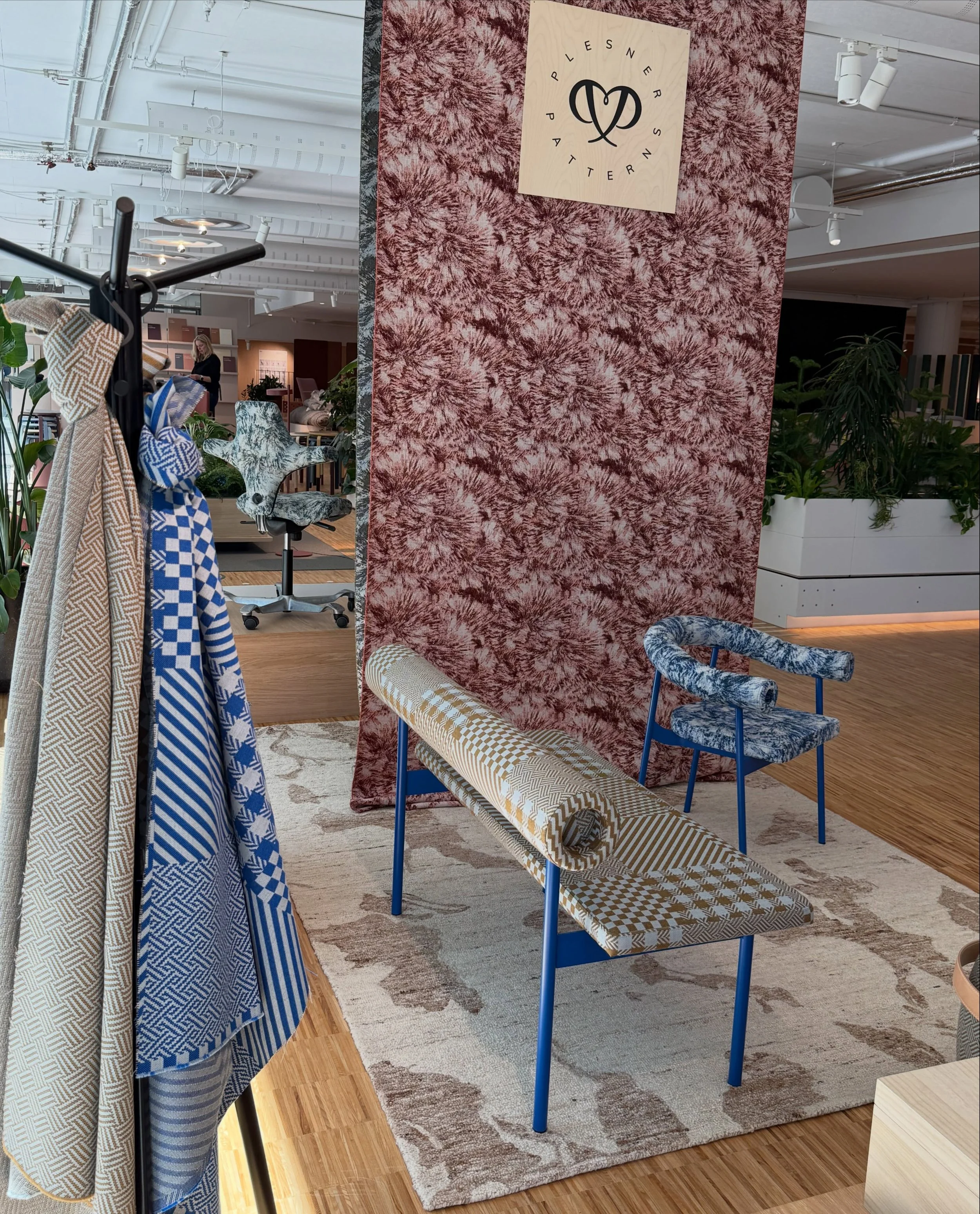 Tusen takk alle dere som kom innom meg hos Flokk under @skoyen_designfestival 🙌🏻🤗💙

@flokk_design