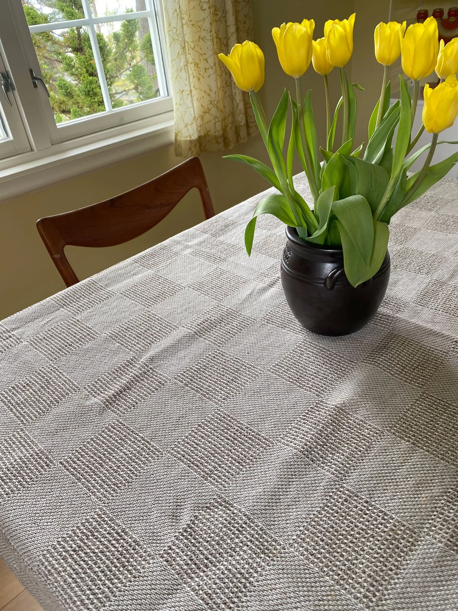 Waffle_PlesnerPatterns_tablecloth_brown2_low.jpg