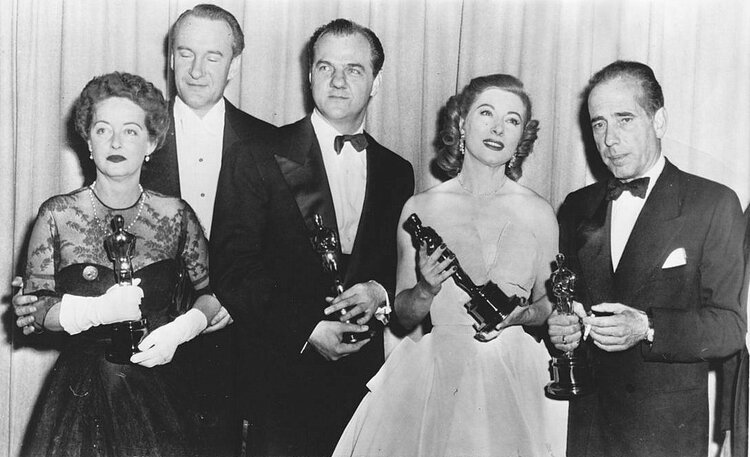Karl Malden (u sredini) sa dobitnicima Oskara 1951. godine, Foto: Wikipedia