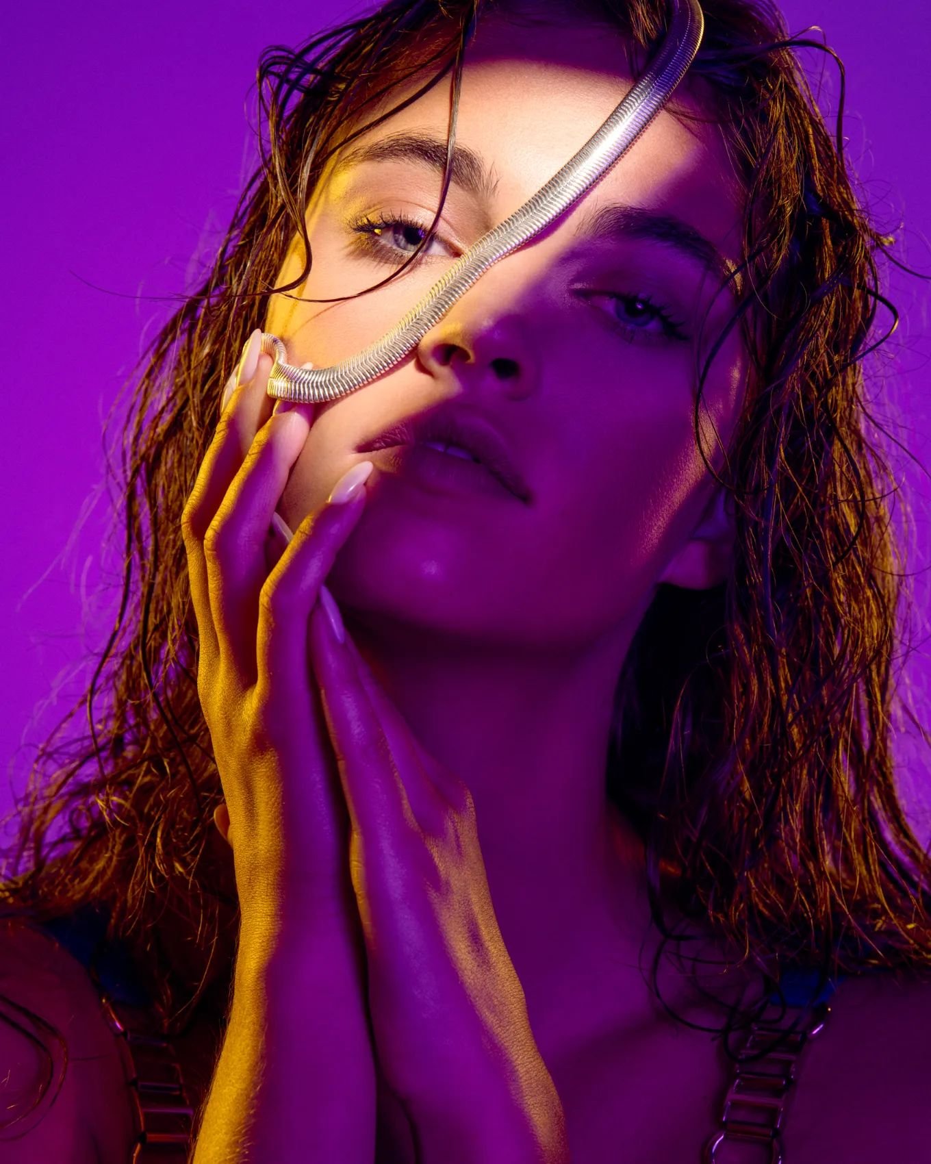 New year, new opportunities! Have you already made plans for this new year? I'm in the process of setting my business goals for 2024! ✨ 

The sense of touch 💜
Part of the cover story editorial made for @cameranu_nl

Model: @maraahelena
HMUA: @makeup