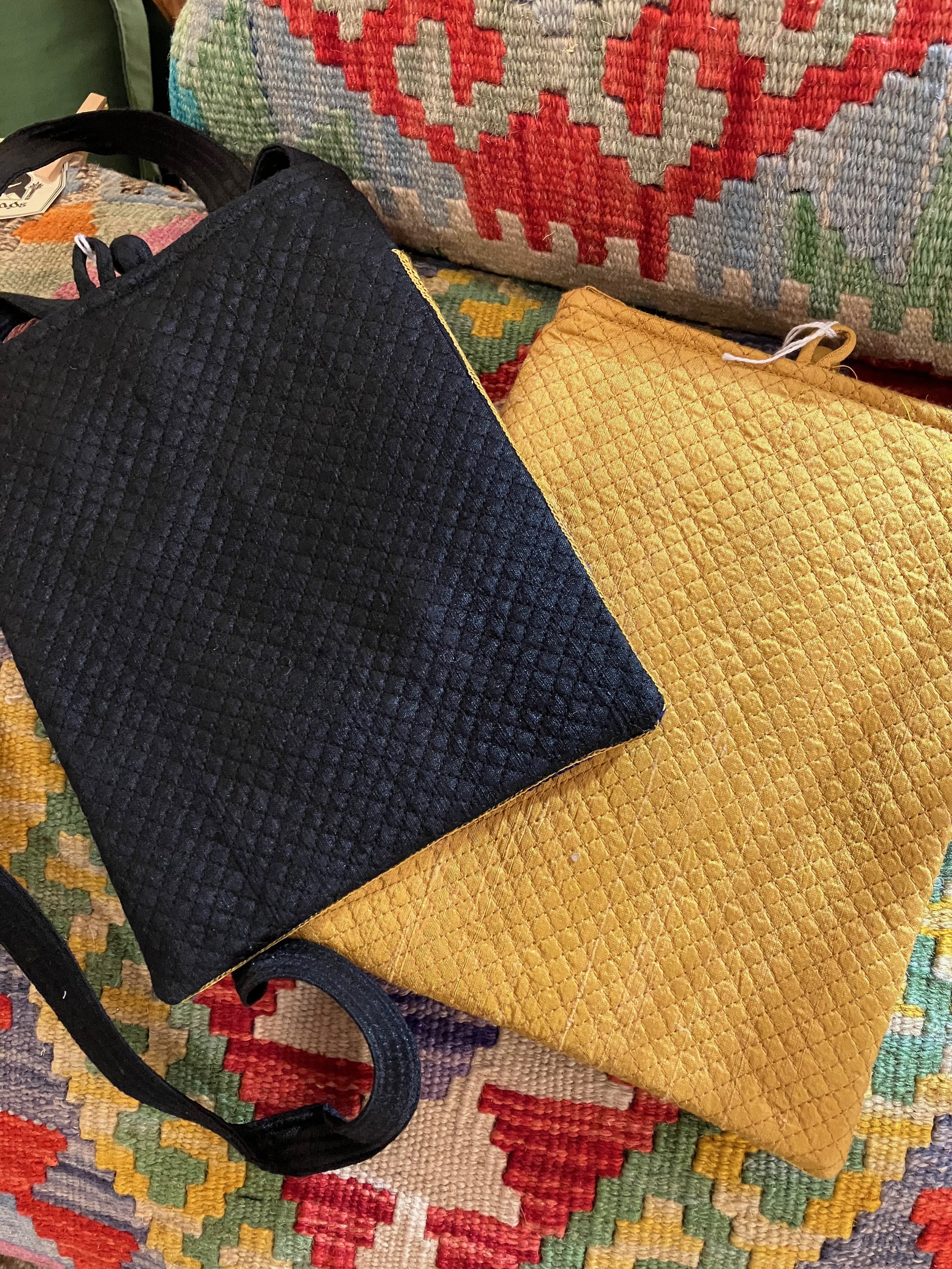 MarcsBagsNov2022 - 20.jpeg