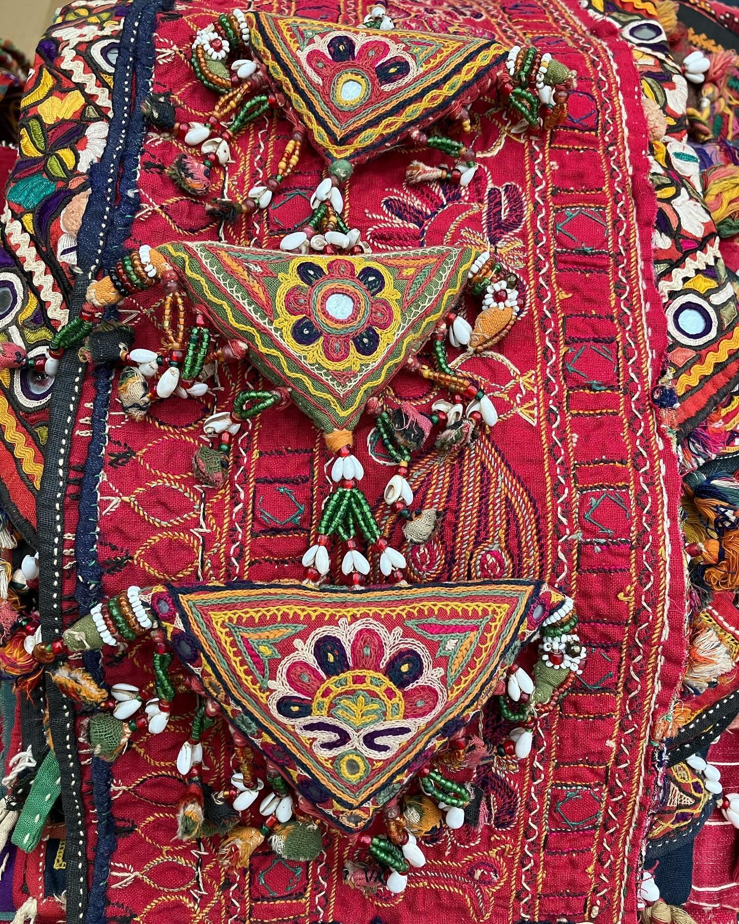 Just a few of the breathtakingly beautiful Indian textiles we were lucky enough to be invited to view down in Hampshire yesterday. 
Many of the finer textiles we have on sale in Nomads are lovingly chosen by the same collector - exquisite hand embroi