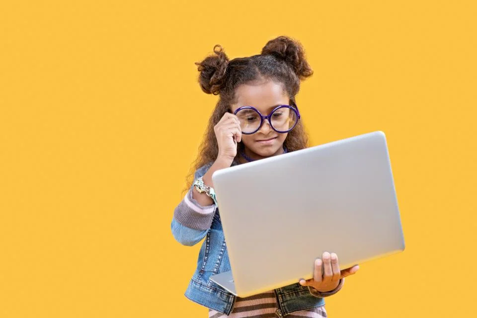 The First Program To Train High School Girls With Blockchain Skills